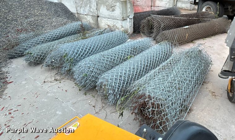 image for item EE3967 Chain link fence
