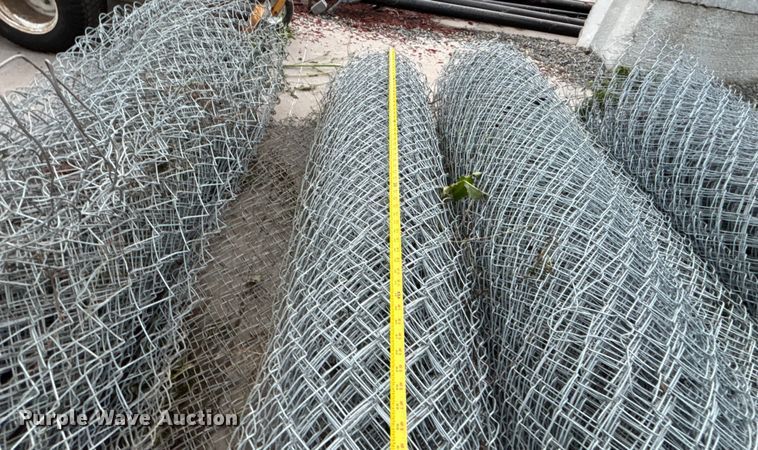 image for item EE3967 Chain link fence