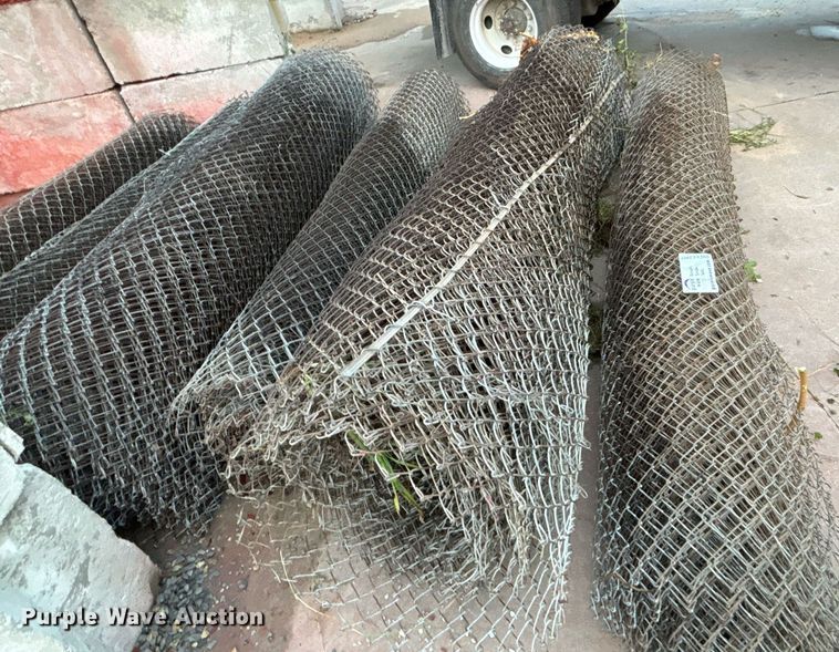 image for item EE3967 Chain link fence