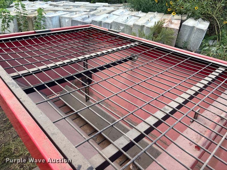 image for item EE3968 Western  spreader