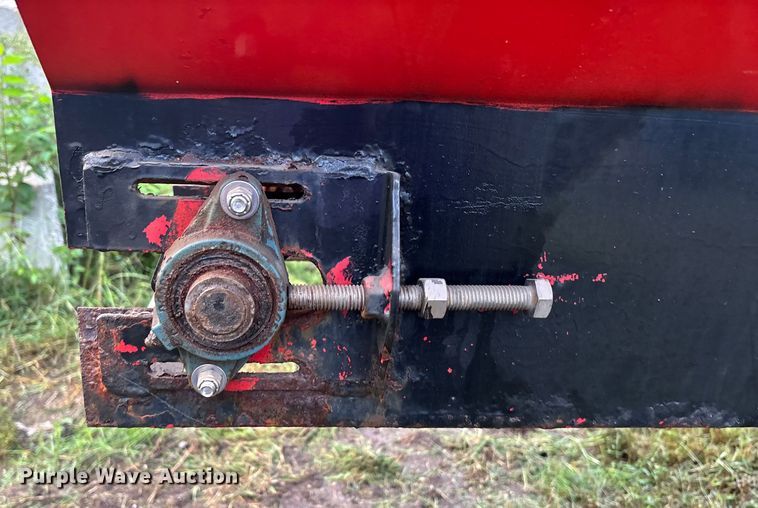 image for item EE3968 Western  spreader