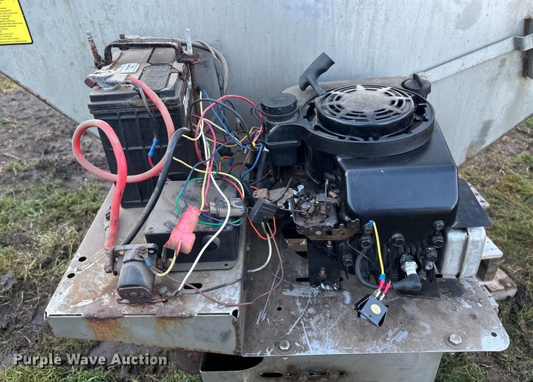 image for item EE3969 Meyer spreader