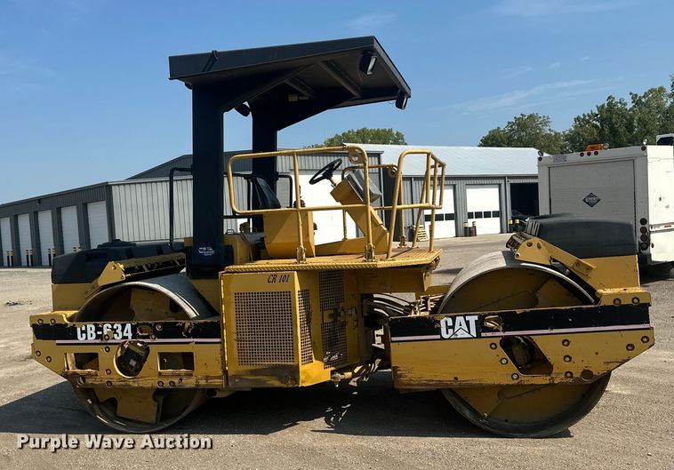 COMPACTADOR 1995 CATERPILLAR CB634