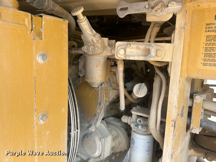 image for item EE4012 1995 Caterpillar CB-634 double drum vibratory roller