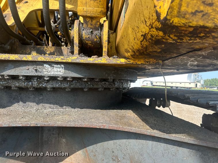 image for item EE4013 2006 Komatsu PC200LC-7 excavator