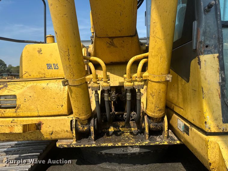 image for item EE4013 2006 Komatsu PC200LC-7 excavator