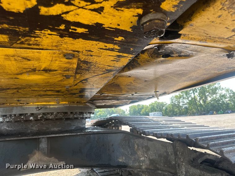 image for item EE4013 2006 Komatsu PC200LC-7 excavator