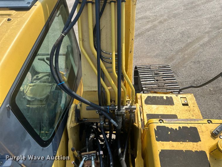 image for item EE4013 2006 Komatsu PC200LC-7 excavator