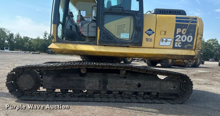 image for item EE4013 2006 Komatsu PC200LC-7 excavator
