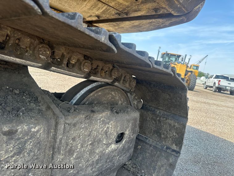 image for item EE4013 2006 Komatsu PC200LC-7 excavator