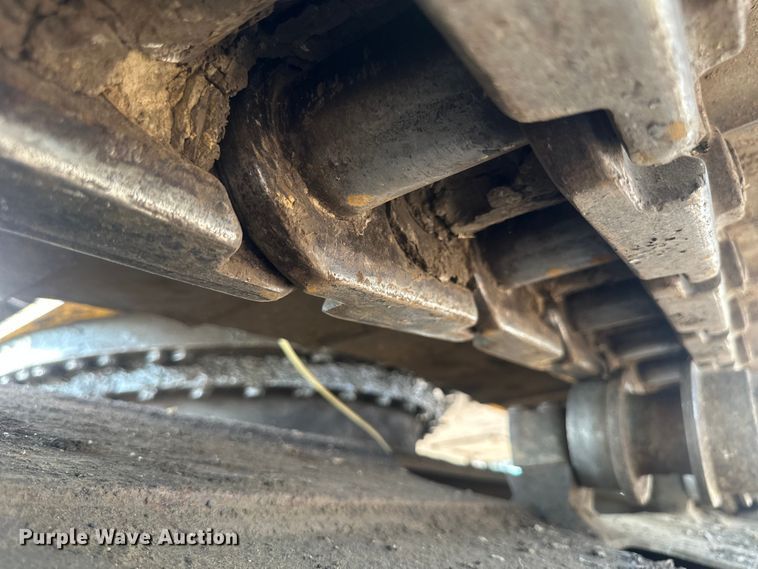 image for item EE4013 2006 Komatsu PC200LC-7 excavator