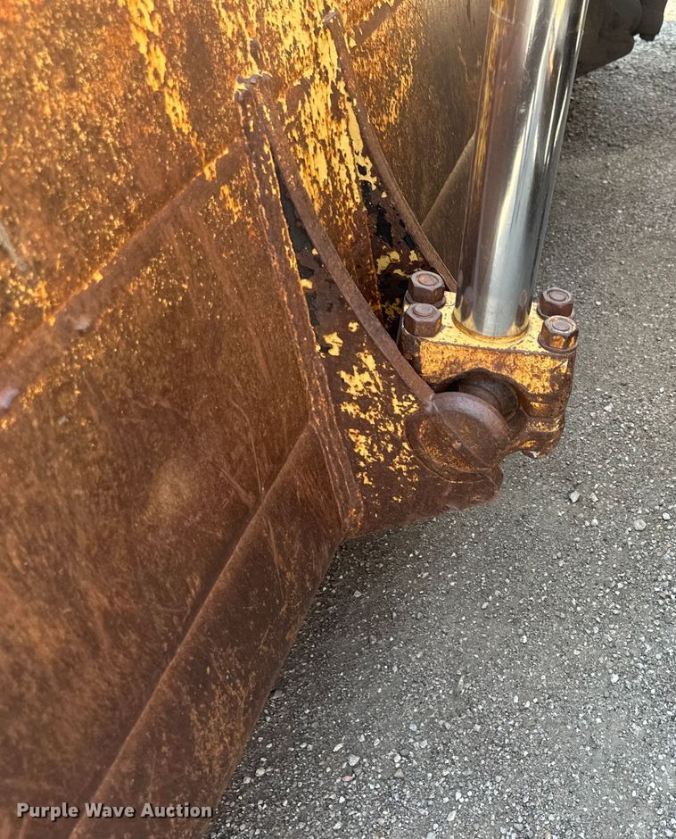 image for item EE4014 1985 Caterpillar D8L dozer