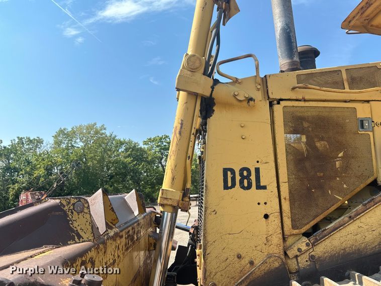 image for item EE4014 1985 Caterpillar D8L dozer