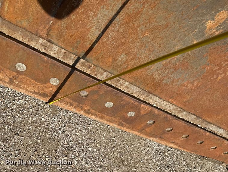 image for item EE4014 1985 Caterpillar D8L dozer