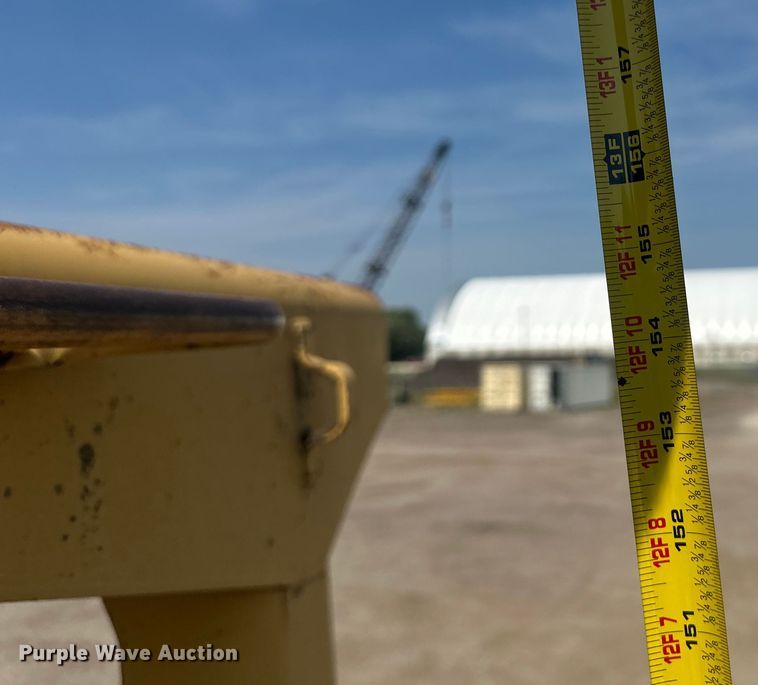 image for item EE4014 1985 Caterpillar D8L dozer