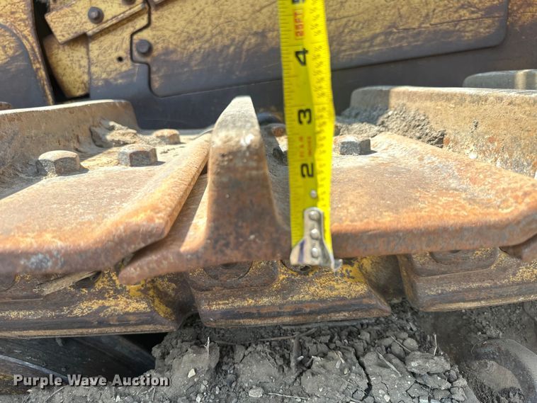 image for item EE4014 1985 Caterpillar D8L dozer