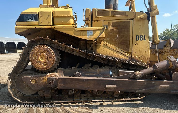 image for item EE4014 1985 Caterpillar D8L dozer