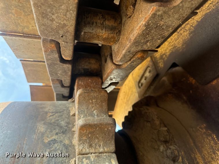 image for item EE4014 1985 Caterpillar D8L dozer