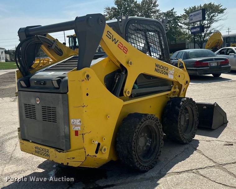 image for item EE4015 2016 Wacker Neuson SW 28 skid steer loader