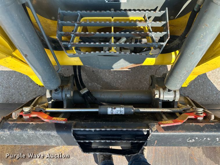 image for item EE4015 2016 Wacker Neuson SW 28 skid steer loader