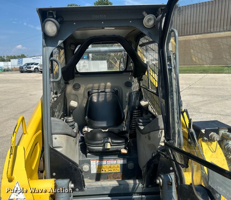 image for item EE4015 2016 Wacker Neuson SW 28 skid steer loader
