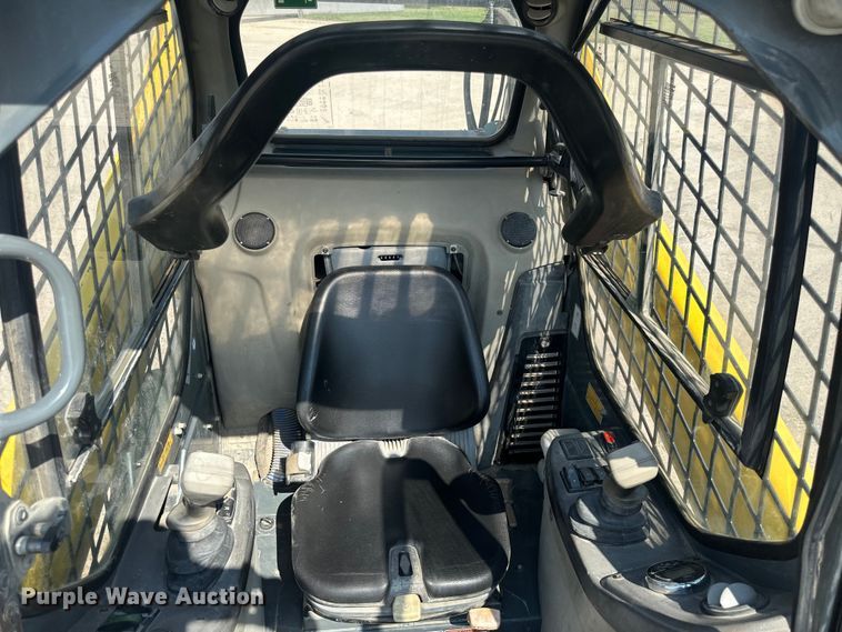 image for item EE4015 2016 Wacker Neuson SW 28 skid steer loader