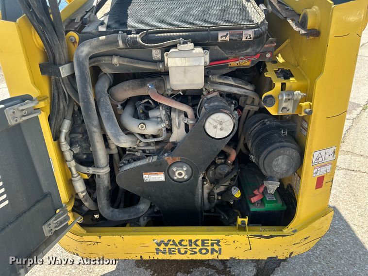 image for item EE4015 2016 Wacker Neuson SW 28 skid steer loader
