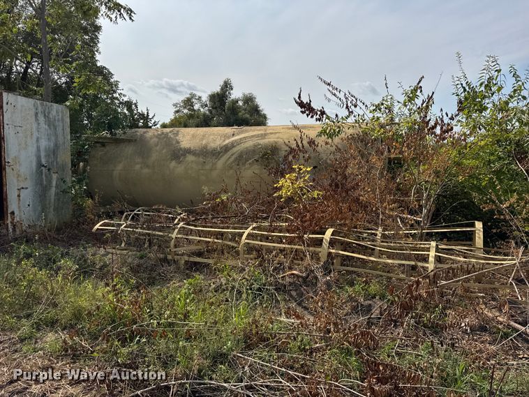 image for item EF2106 McNeilus batch plant