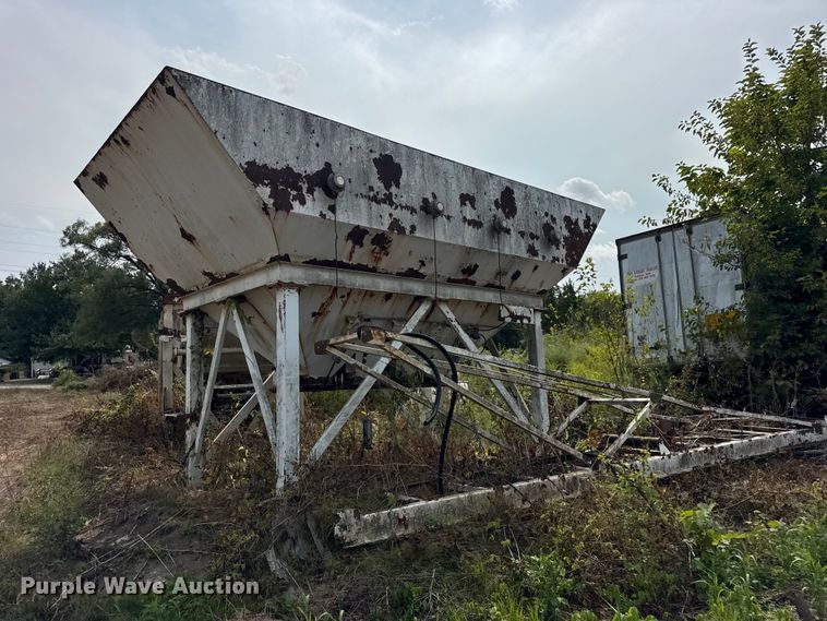 image for item EF2106 McNeilus batch plant