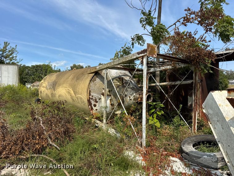 image for item EF2106 McNeilus batch plant