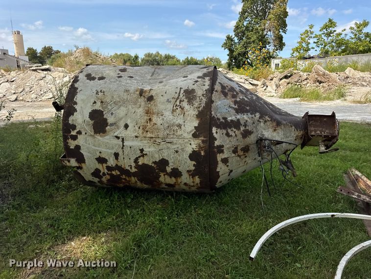 image for item EF2106 McNeilus batch plant