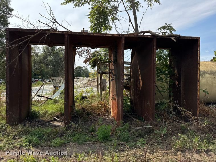 image for item EF2106 McNeilus batch plant