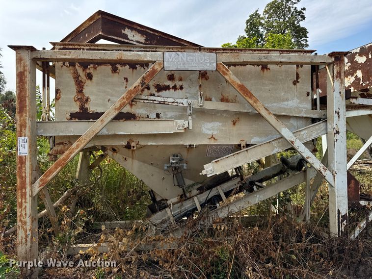 image for item EF2106 McNeilus batch plant