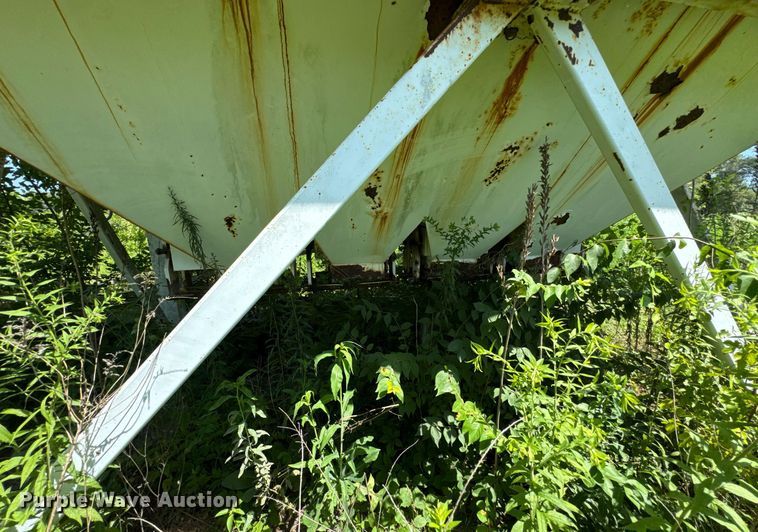 image for item EF2106 McNeilus batch plant