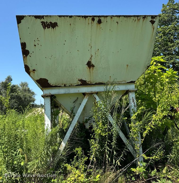 image for item EF2106 McNeilus batch plant