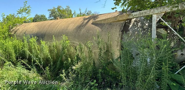 image for item EF2106 McNeilus batch plant