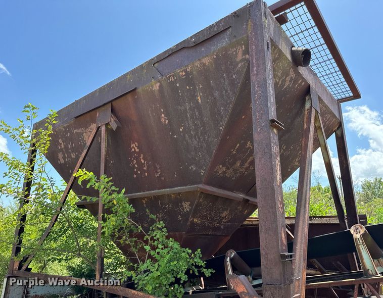 image for item EF2107 5 yard batch plant