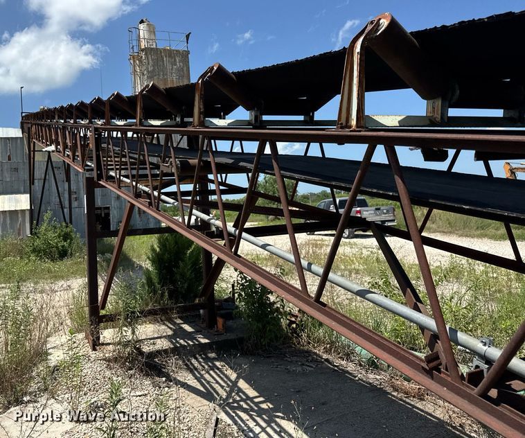 image for item EF2107 5 yard batch plant