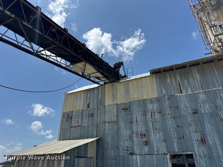 image for item EF2107 5 yard batch plant