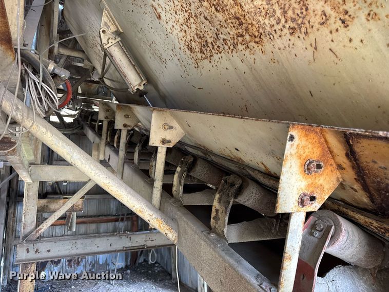 image for item EF2107 5 yard batch plant