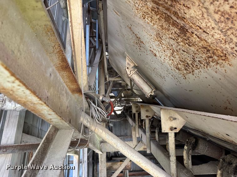 image for item EF2107 5 yard batch plant