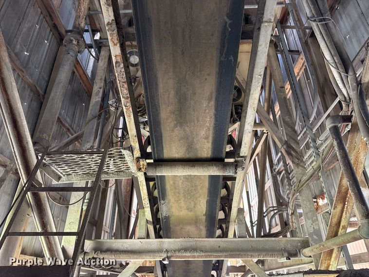 image for item EF2107 5 yard batch plant