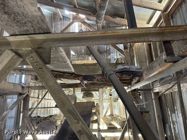 image for item EF2107 5 yard batch plant