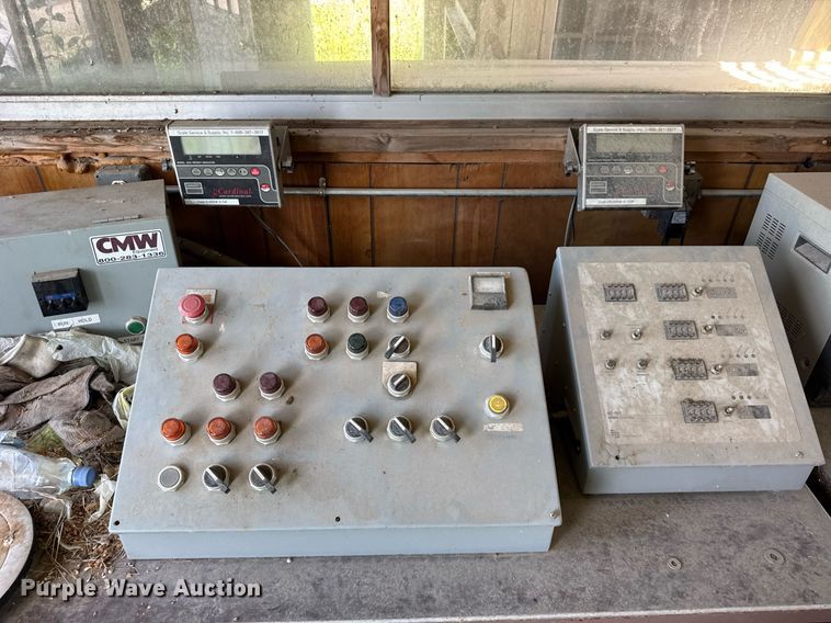 image for item EF2107 5 yard batch plant