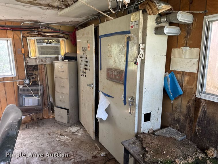 image for item EF2107 5 yard batch plant