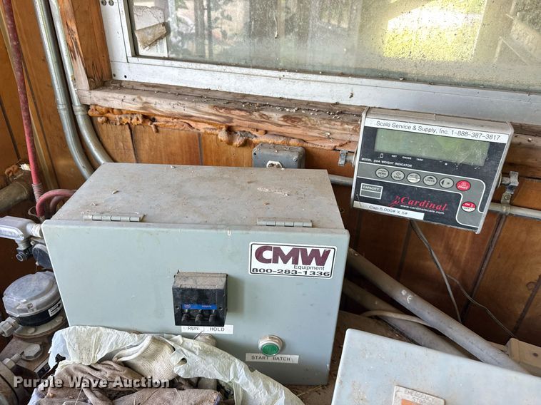 image for item EF2107 5 yard batch plant