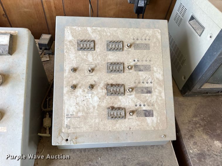 image for item EF2107 5 yard batch plant