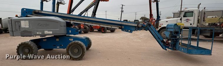image for item EF5992 2014 Genie S-65 boom lift