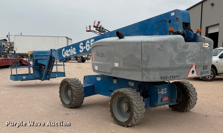 image for item EF5992 2014 Genie S-65 boom lift