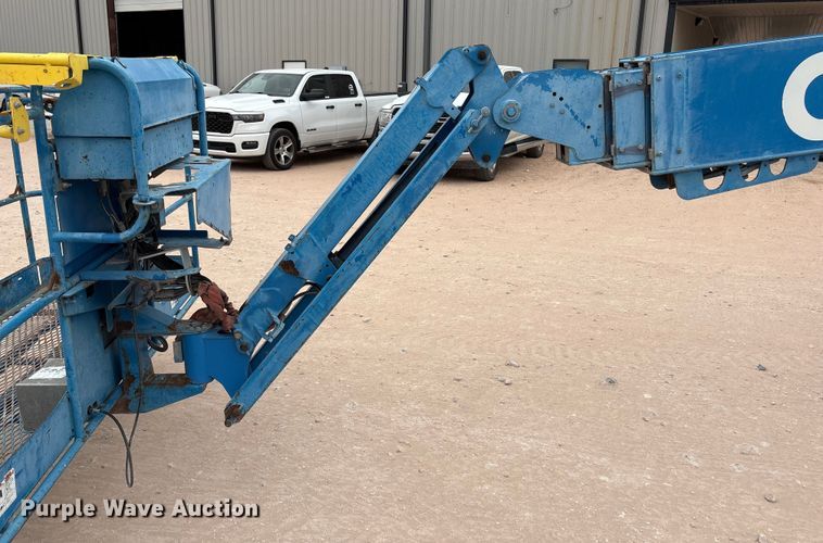 image for item EF5992 2014 Genie S-65 boom lift
